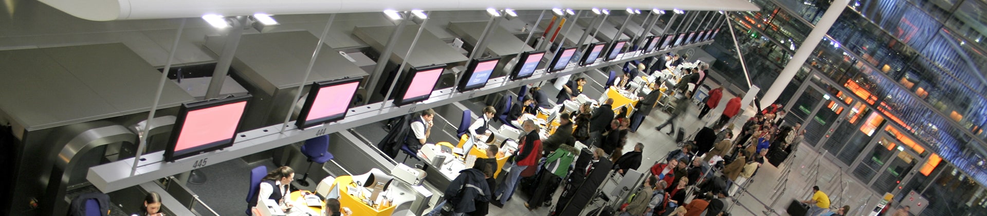 Flughafen Terminal
